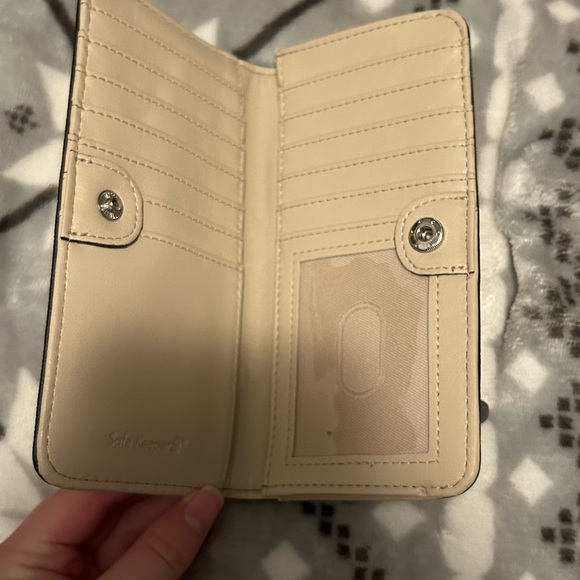 Wallet - Picture 5 of 6